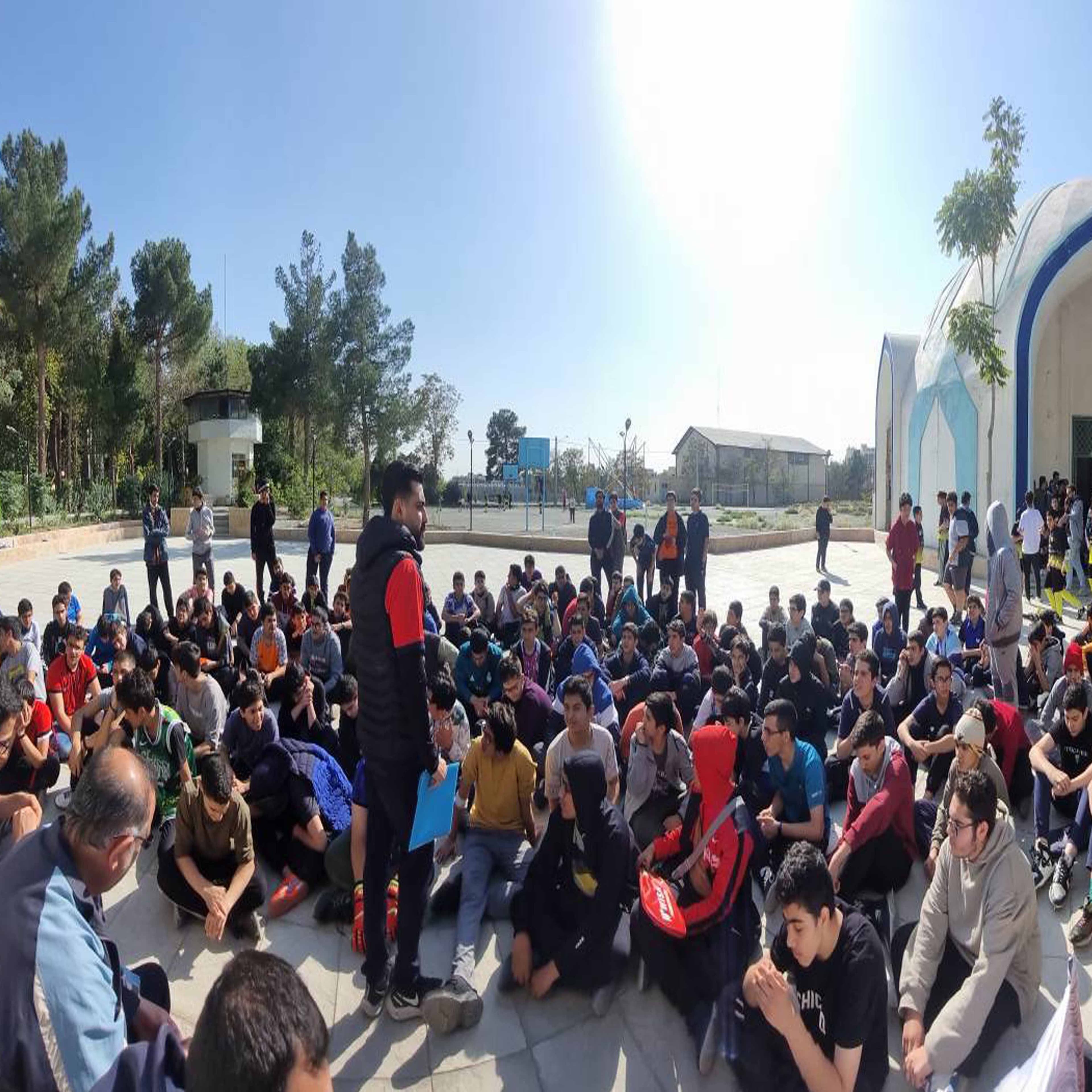 اردوی ورزشــی الیمپاد دبیرستان دوره اول   
