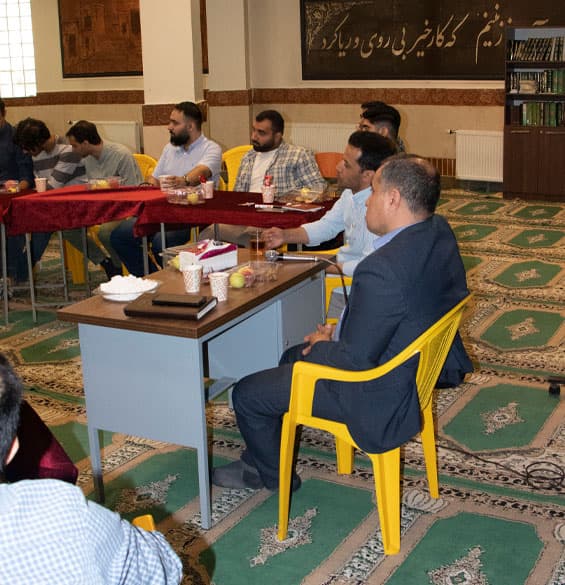 جلسه آشنایی،هم اندیشی، تبیین سیاست ها و راهبردهای آموزشی دبیران